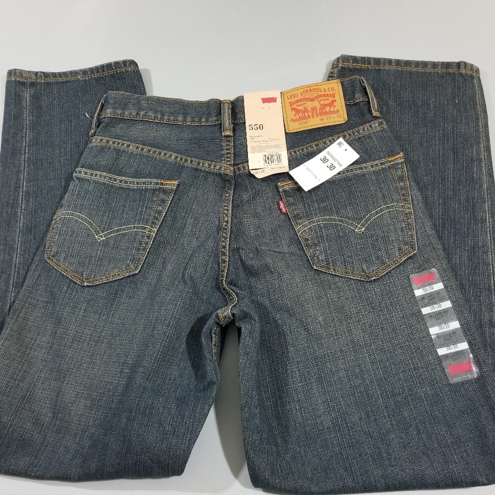 Levi's 550 Dark Blue Relaxed FitTapered Leg 30x30
